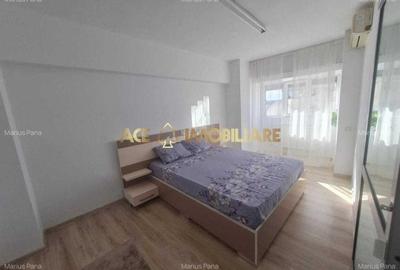 Apartament cu 4 camere decomandat, mobilat în Unirii