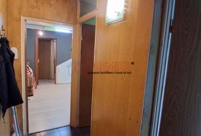 Apartament cu 3 camere semidecomandat în Berceni - 6
