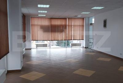 Spațiu comercial, de 110 mp, în Burdujeni