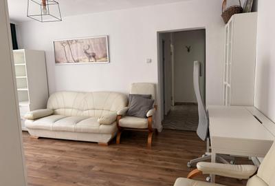 Apartament cu 2 camere semidecomandat în Alexandru Obregia - 1