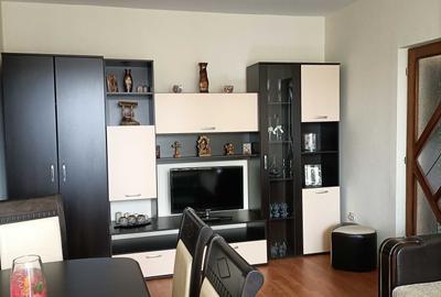 Apartament cu 3 camere decomandat în Exterior Vest - 2