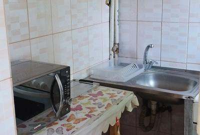 Garsonieră nedecomandată în Confecții
