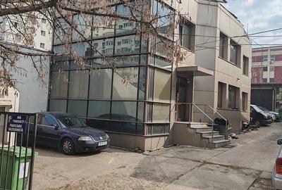 Spațiu comercial, de 338 mp, în Domenii