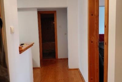 Apartament cu 5 camere în Central - 12