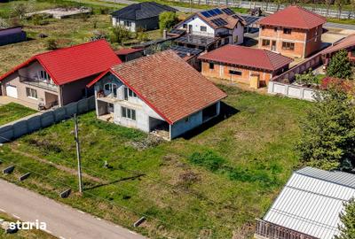 Casă cu 4 camere cu Teren 605 Mp în Felnac
