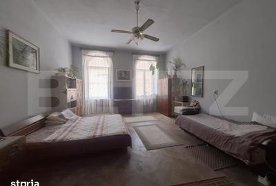 Apartament cu 4 camere în Centrul Istoric