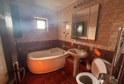 Apartament cu 3 camere decomandat în Aradului - 8