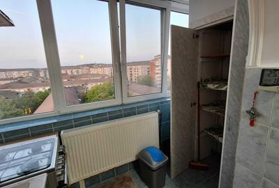 Apartament cu 3 camere semidecomandat în Rogerius - 4