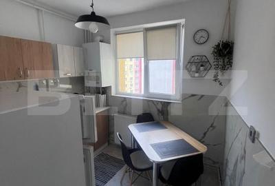 Apartament cu 3 camere în Florilor - 8