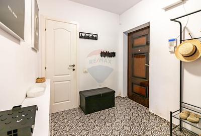 Casă individuală cu 8 camere cu Teren 695 Mp în Tunari - 13