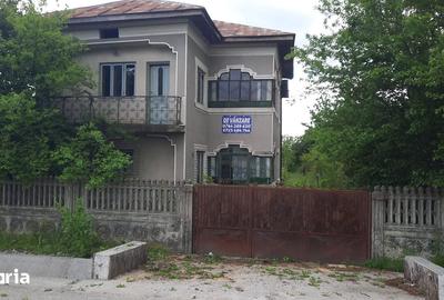 Casă cu 6 camere cu Teren 720 Mp în Iancu Jianu - 4