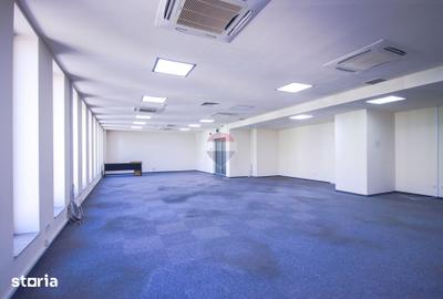 Spațiu comercial, de 118 mp, în Central