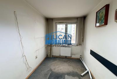 Apartament cu 3 camere semidecomandat în Ultracentral
