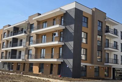 Apartament cu 2 camere decomandat în Titan