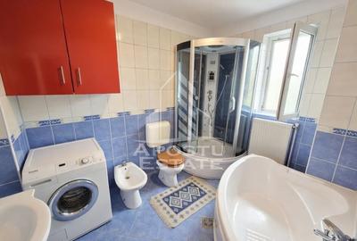 Casă cu 6 camere cu Canalizare în Pesac - 9