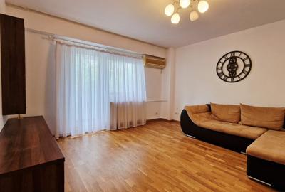 Apartament cu 3 camere decomandat, mobilat în Tineretului
