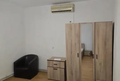 Garsonieră decomandată în Nord