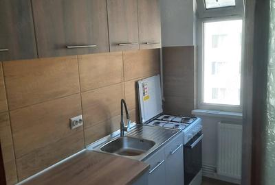 Apartament cu 2 camere decomandat în Exterior Vest