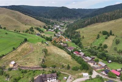 Teren de 6500 mp, în Central