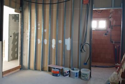 Casă cu 3 camere cu Teren 413 Mp în Cetate - 1