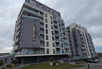 Apartament cu 3 camere semidecomandat, mobilat în Bună Ziua