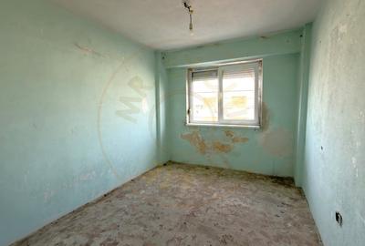 Apartament cu 4 camere semidecomandat în Carei - 7