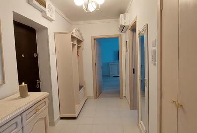 Apartament cu 2 camere decomandat, mobilat în Nerva Traian
