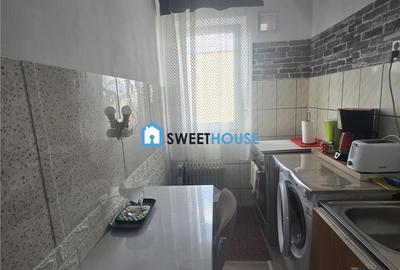 Apartament cu 2 camere decomandat în Central