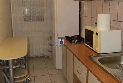 Garsonieră decomandată în Apărătorii Patriei