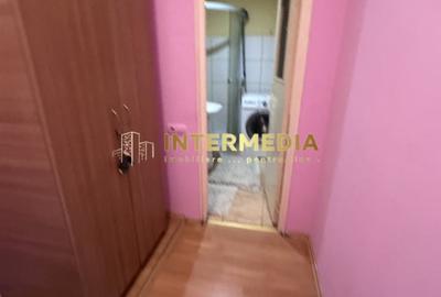 Garsonieră decomandată, mobilată în Cetate - 10