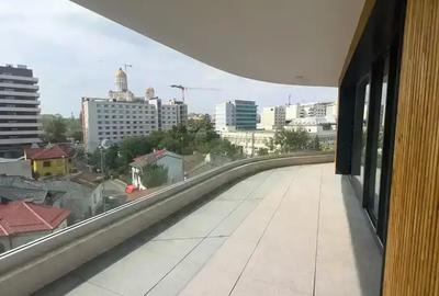 Apartament cu 3 camere semidecomandat, mobilat în Cotroceni