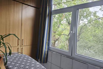 Apartament cu 3 camere decomandat, mobilat în Berceni - 1