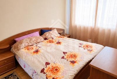Apartament cu 3 camere semidecomandat, mobilat în Micro 19 - 2