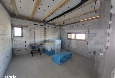 Casă cu 4 camere cu Teren 660 Mp în Viile Satu Mare