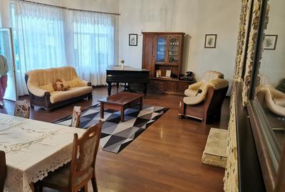 Casă individuală cu 5 camere cu Canalizare în Central - 8