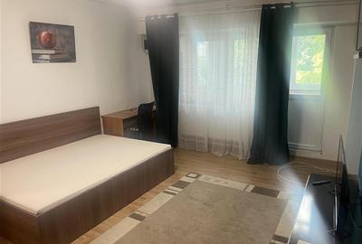 Garsonieră decomandată, mobilată în Tei - 4
