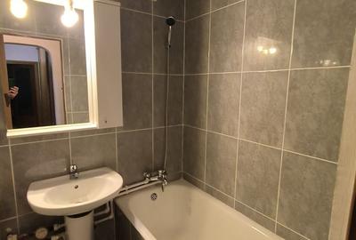 Apartament cu 2 camere decomandat în Drumul Taberei