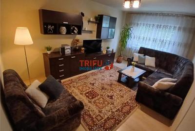 Apartament cu 3 camere decomandat în Ampoi 1