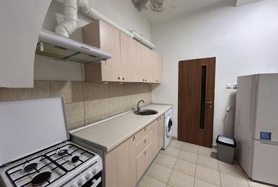 Garsonieră decomandată, mobilată în Central - 4