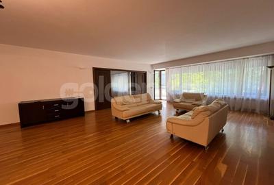 Apartament cu 4 camere decomandat, mobilat în Dorobanți