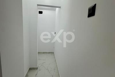 Apartament cu 3 camere în Micro 8