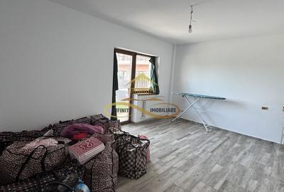 Apartament cu 2 camere decomandat în Gherăiești - 3