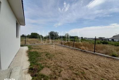 Casă cu 4 camere cu Teren 500 Mp în Sântandrei