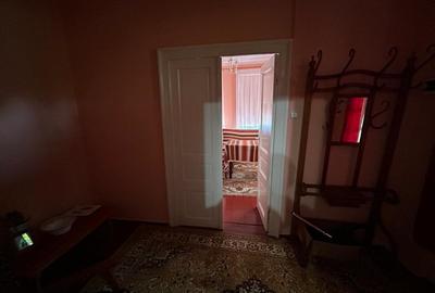 Casă individuală cu 2 camere cu Canalizare în Central - 5