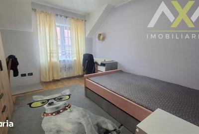 Casă cu 5 camere cu Teren 300 Mp în Valea Lupului
