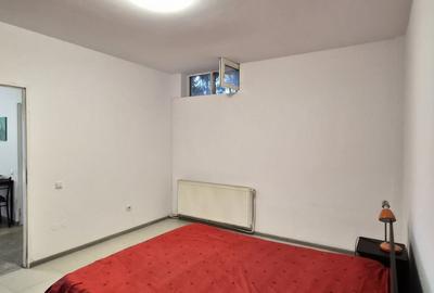 Apartament cu 2 camere decomandat în Gruia
