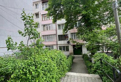 Apartament cu 2 camere decomandat în Exterior Vest