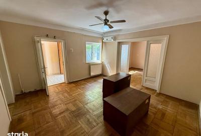 Casă cu 4 camere cu Teren 158 Mp în Faleza Nord - 11