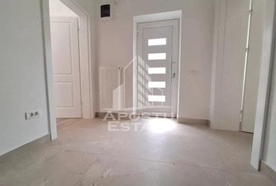 Apartament cu 2 camere decomandat în Intim - 2
