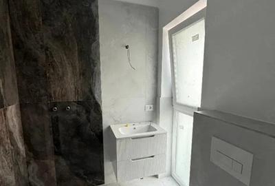 Casă cu Teren 620 Mp în Central - 1